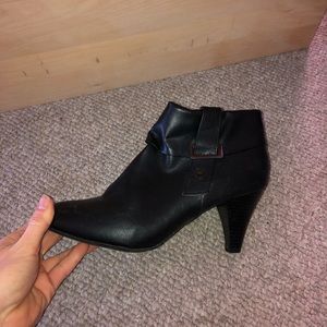 Black heel leather booties